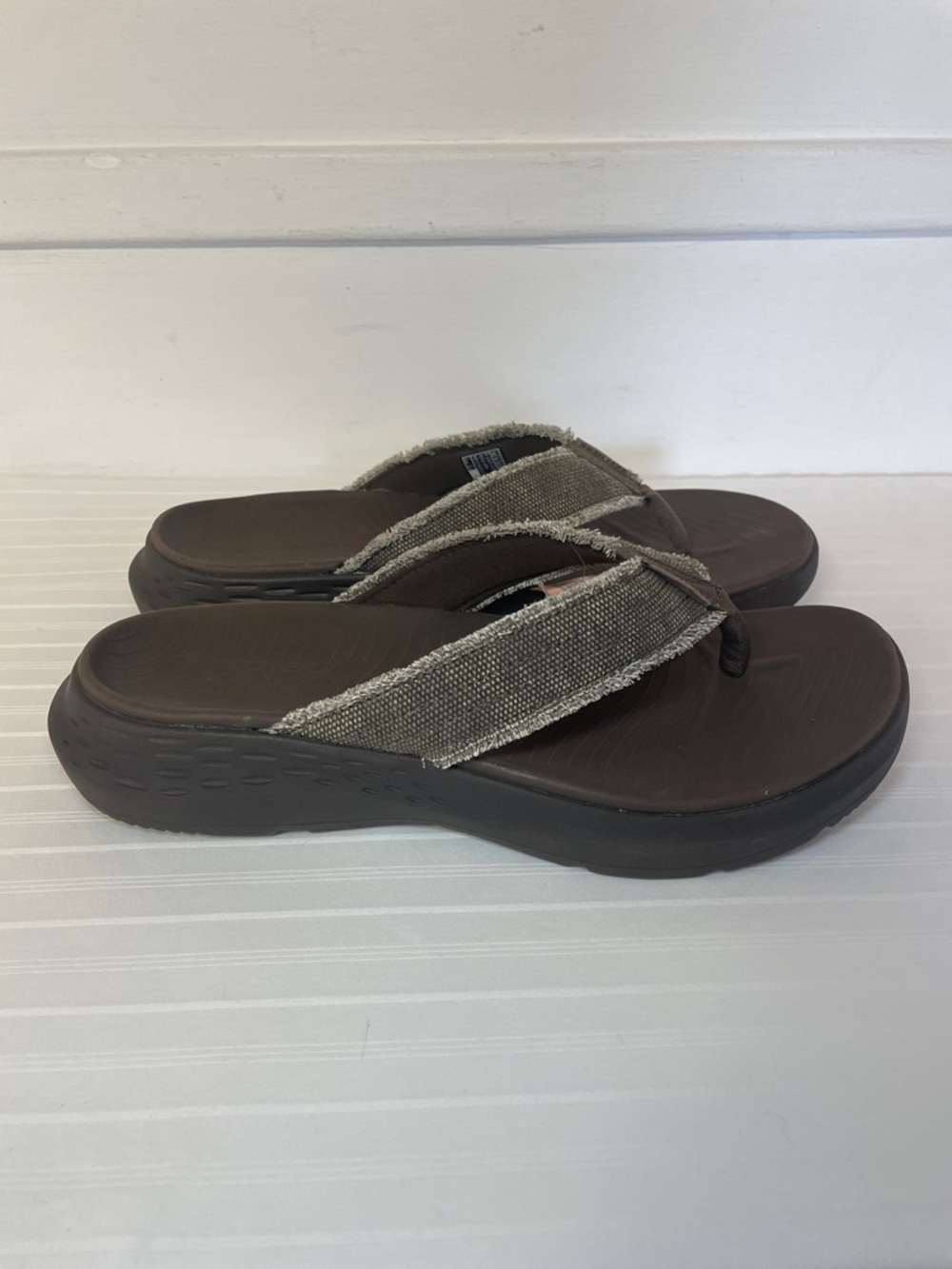 Skechers Parson Sd - Gino Sandal relaxed fit luxe foam flip flops men’s size 10